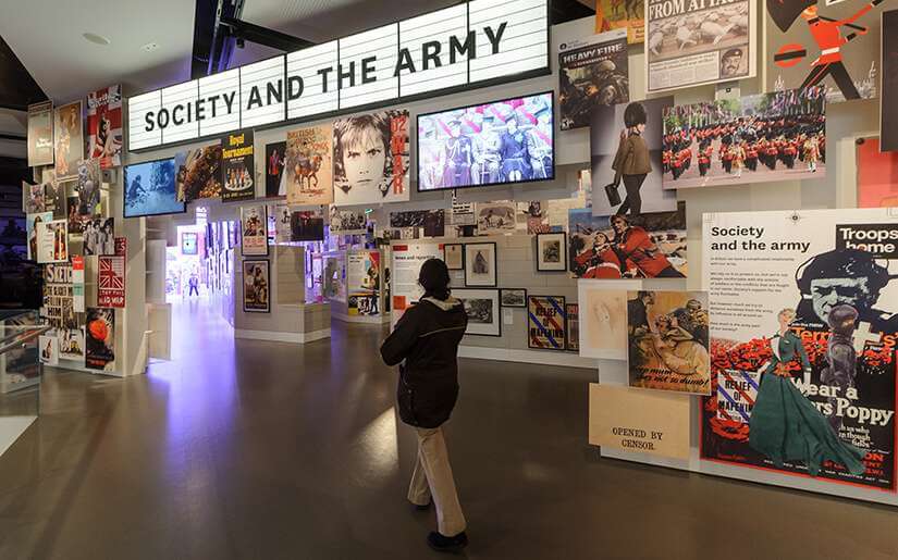המוזיאון הצבאי הלאומי |Photo By: Society gallery entrance (c) National-Army-Museum